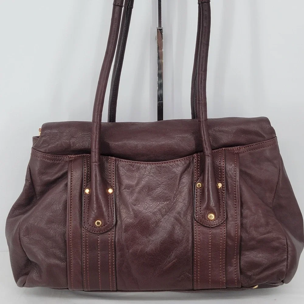 B. Makowsky Burgundy Leather Shoulder Bag Turn Lock Gold Hardware Satchel - Picture 8 of 13